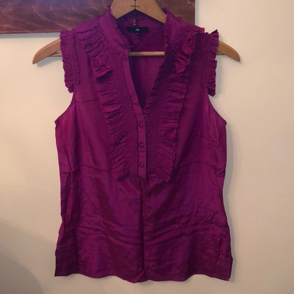 Gap Tank Top